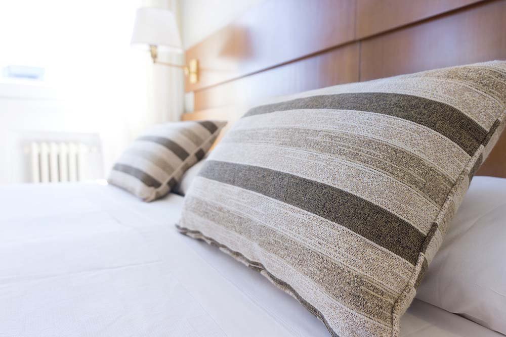 Pillow Top vs. Memory Foam Mattresses: A Simple Comparison